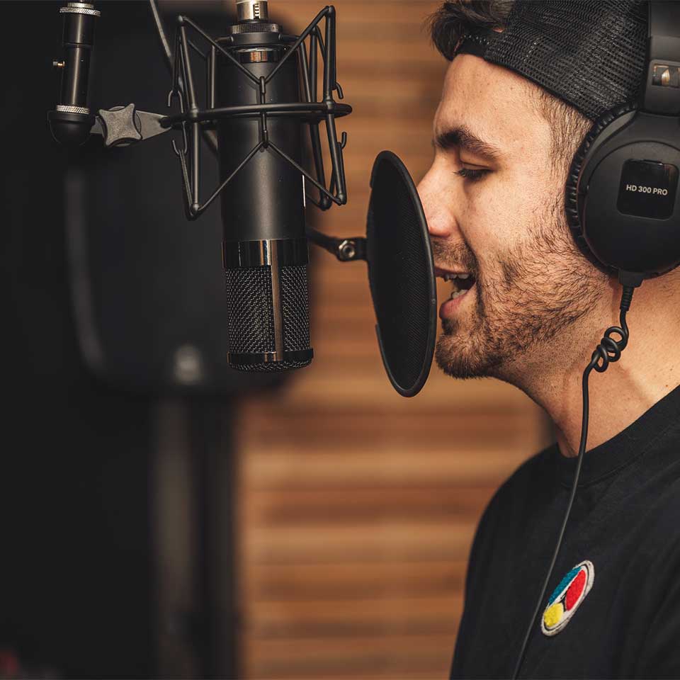 voice over artist about header img.jpg